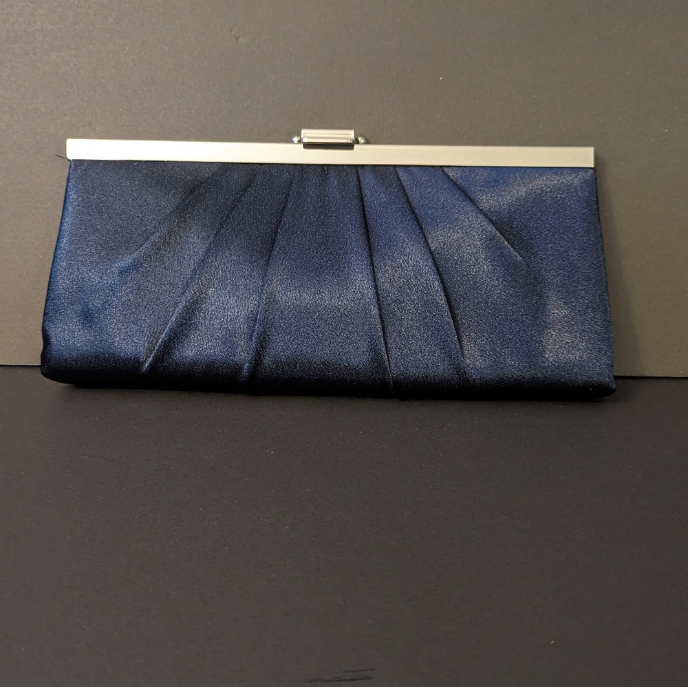 ✨NWT✨ Clutch Bag